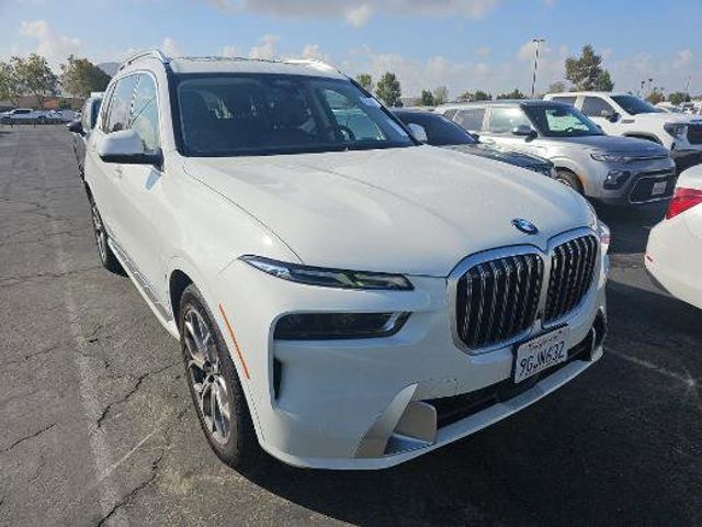 2024 BMW X7 xDrive40i