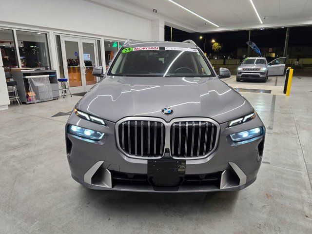 2024 BMW X7 xDrive40i