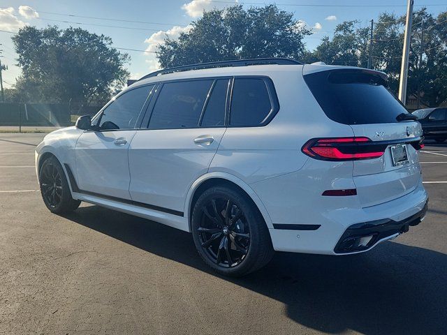 2024 BMW X7 xDrive40i