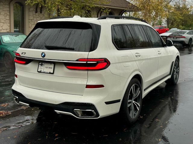 2024 BMW X7 xDrive40i