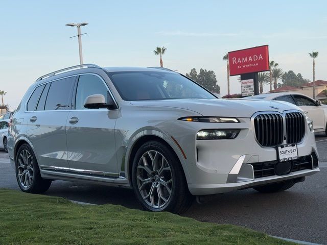 2024 BMW X7 xDrive40i