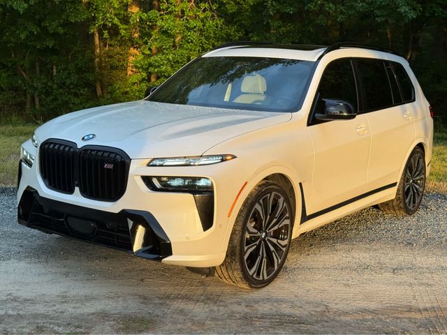 2024 BMW X7 M60i