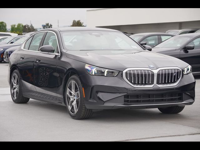 2024 BMW i5 eDrive40