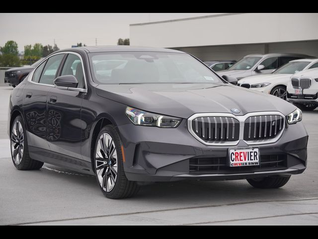 2024 BMW i5 eDrive40