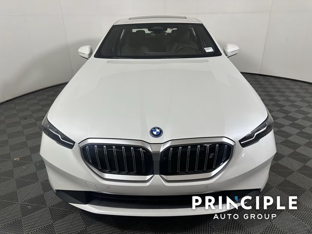 2024 BMW i5 eDrive40