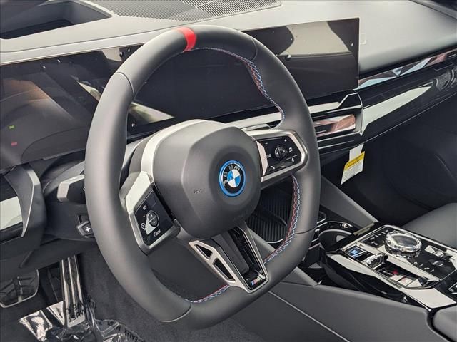 2024 BMW i5 M60