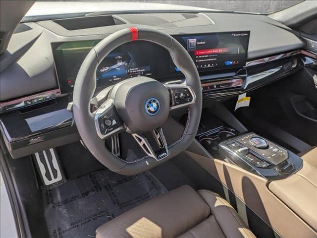 2024 BMW i5 M60