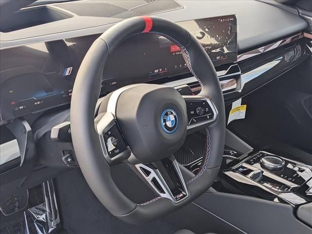 2024 BMW i5 M60