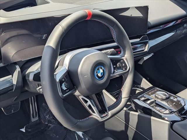 2024 BMW i5 M60