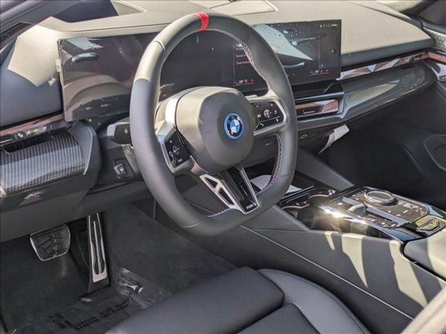 2024 BMW i5 M60