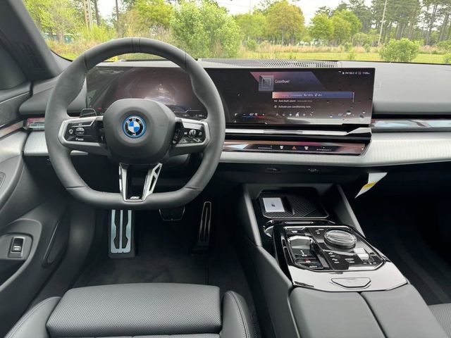 2024 BMW i5 eDrive40