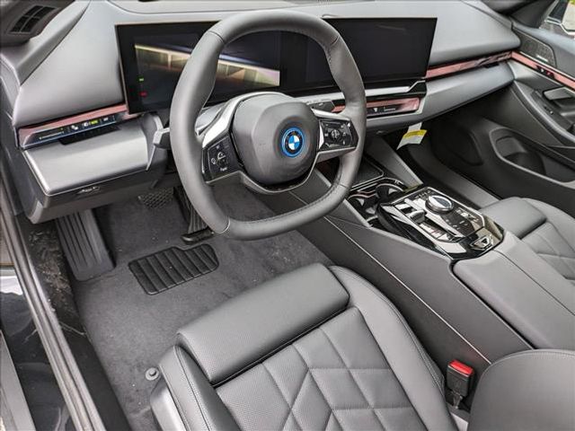 2024 BMW i5 eDrive40