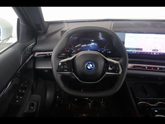 2024 BMW i5 eDrive40