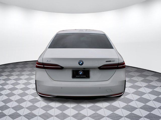 2024 BMW i5 eDrive40