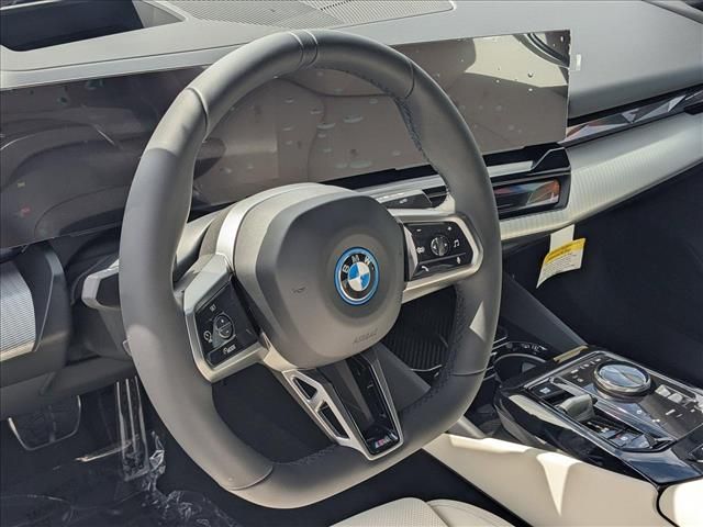 2024 BMW i5 eDrive40