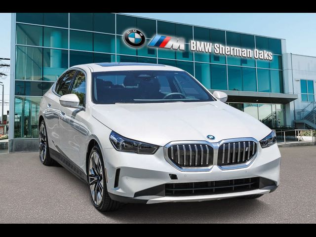 2024 BMW i5 eDrive40