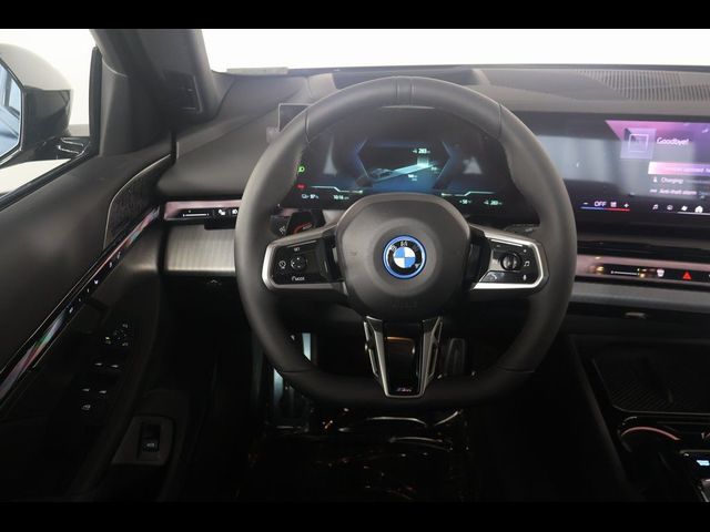 2024 BMW i5 eDrive40