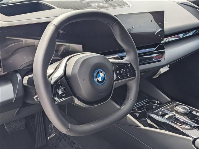 2024 BMW i5 eDrive40