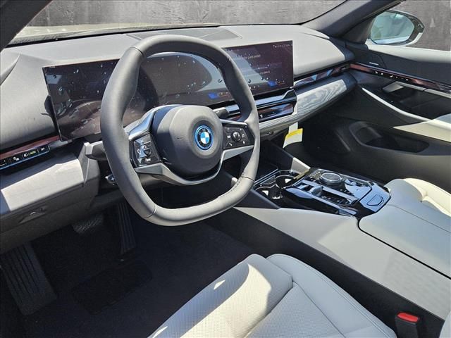 2024 BMW i5 eDrive40