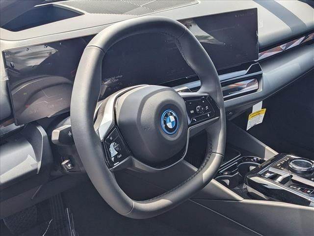 2024 BMW i5 eDrive40