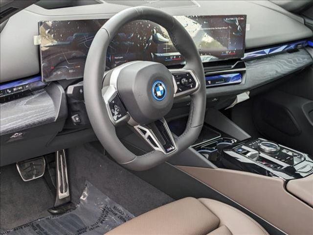 2024 BMW i5 eDrive40