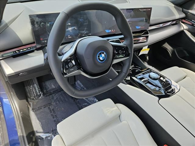 2024 BMW i5 eDrive40