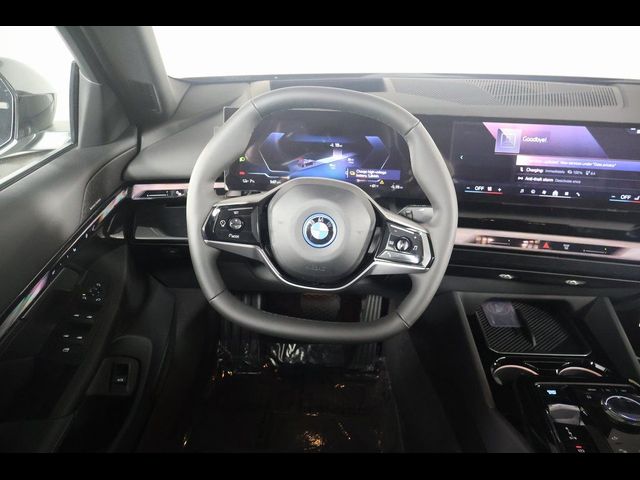 2024 BMW i5 eDrive40