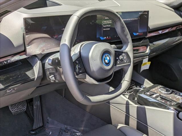 2024 BMW i5 eDrive40