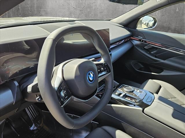 2024 BMW i5 eDrive40