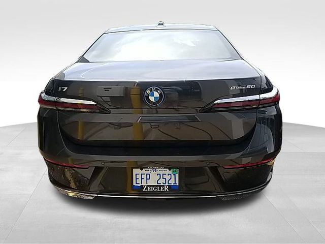 2024 BMW i7 eDrive50