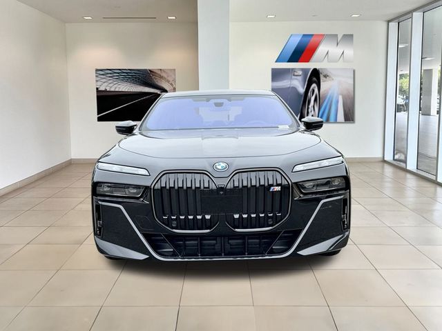 2024 BMW i7 M70