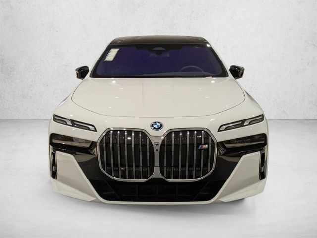 2024 BMW i7 M70