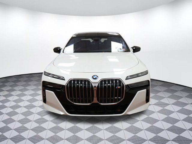 2024 BMW i7 M70