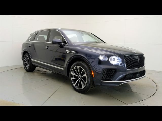 2024 Bentley Bentayga EWB V8