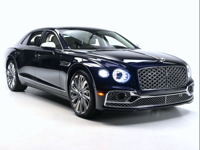 2024 Bentley Flying Spur Mulliner V8