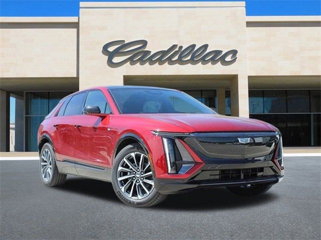 2024 Cadillac LYRIQ Sport