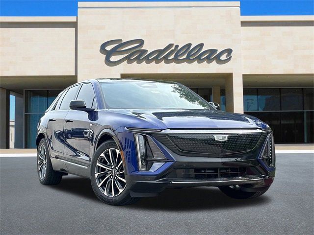 2024 Cadillac LYRIQ Sport