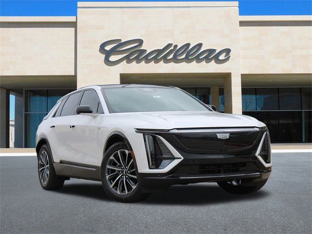 2024 Cadillac LYRIQ Sport