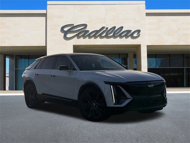 2024 Cadillac LYRIQ Sport