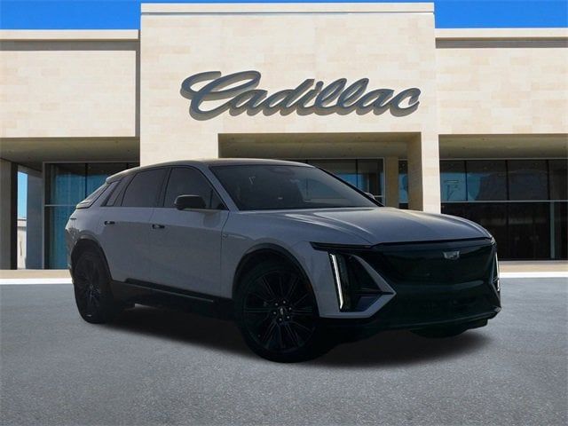 2024 Cadillac LYRIQ Sport