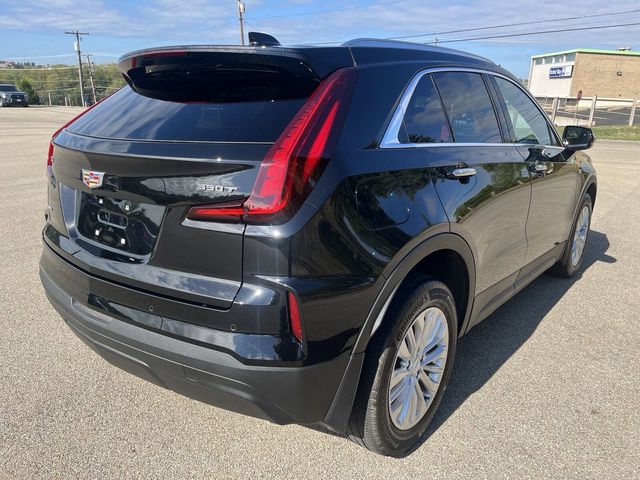 2024 Cadillac XT4 Luxury