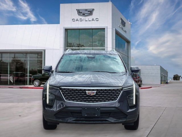 2024 Cadillac XT4 Luxury