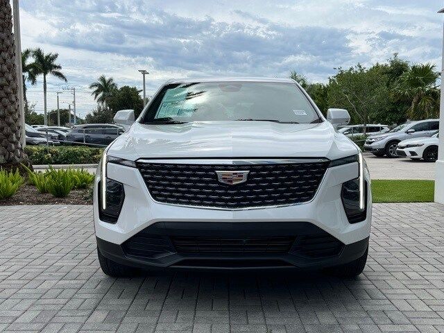 2024 Cadillac XT4 Luxury