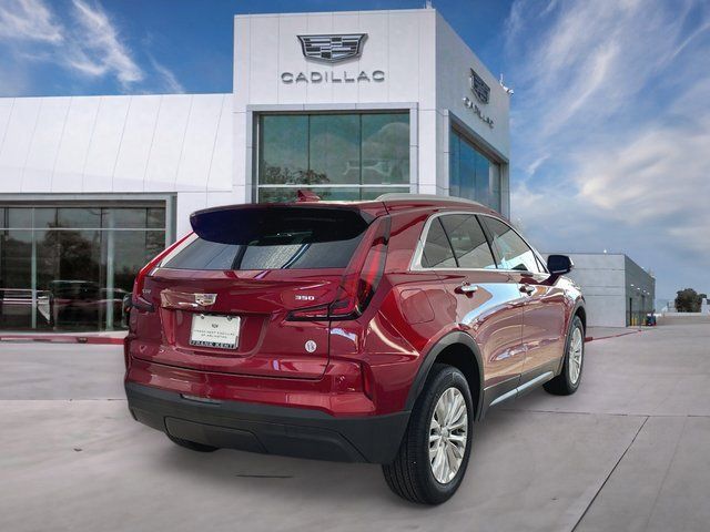 2024 Cadillac XT4 Luxury