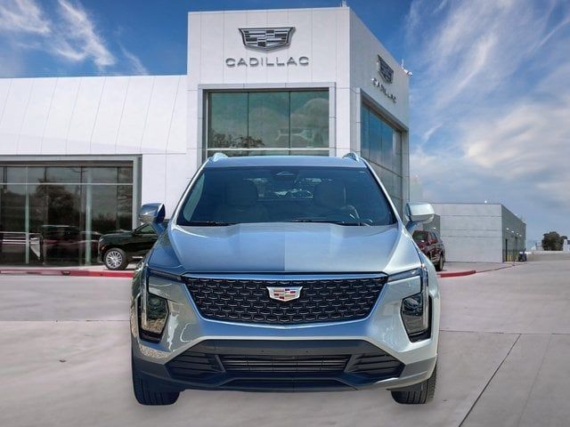 2024 Cadillac XT4 Luxury