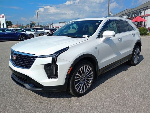 2024 Cadillac XT4 Premium Luxury