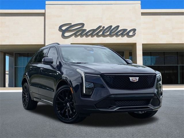 2024 Cadillac XT4 Sport