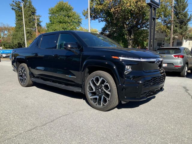 2024 Chevrolet Silverado EV RST