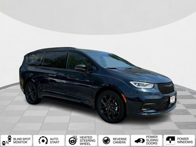 2024 Chrysler Pacifica Touring-L