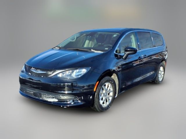2024 Chrysler Voyager LX